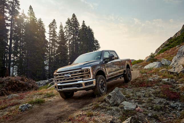 Image for article titled The 2023 Ford Super Duty Pickup Truck From Every Angle