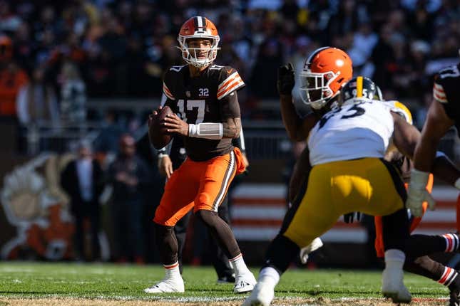 Nov 19, 2023; Cleveland, Ohio, USA; Cleveland Browns quarterback Dorian Thompson-Robinson (17) looks for an available receiver against the Pittsburgh Steelers during the first quarter at Cleveland Browns Stadium.