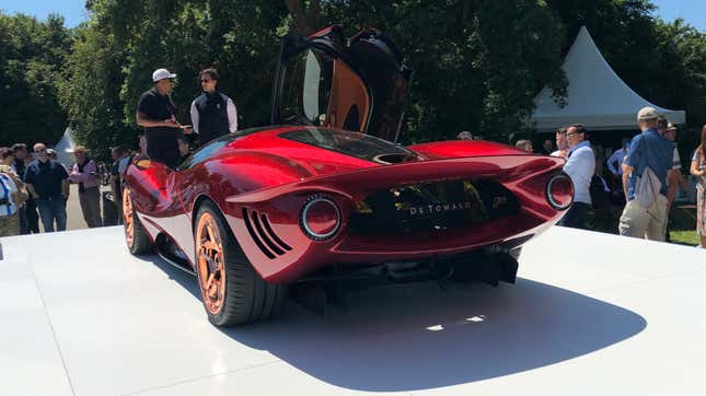 The De Tomaso P72 Is a Stunning Throwback Supercar With a Manual Gearbox