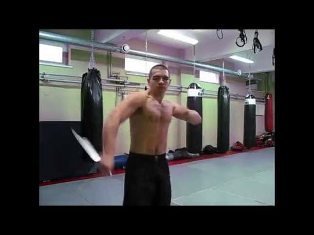 Knives-on-Nunchucks Martial Artist Clearly Wants Real Life <i>Soul Calibur</i>