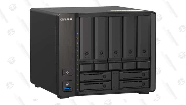 A nine-bay QNAP NAS device is shown.