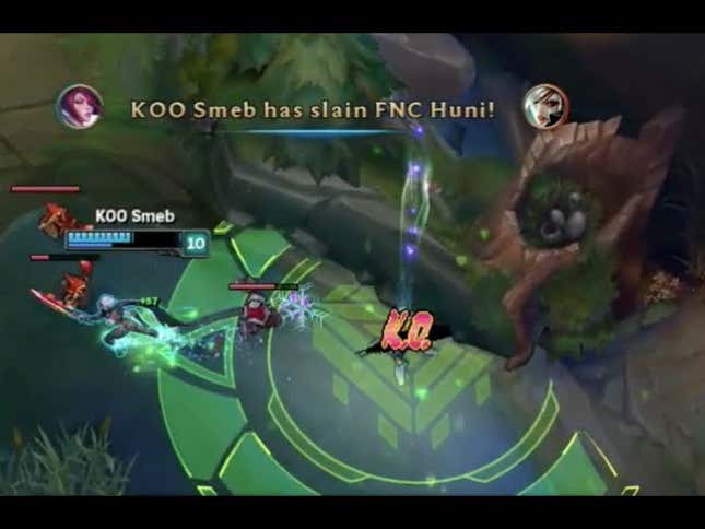 <i>League</i> Pro Runs Face-First Into Wall Trying To Escape Opponent At Worlds