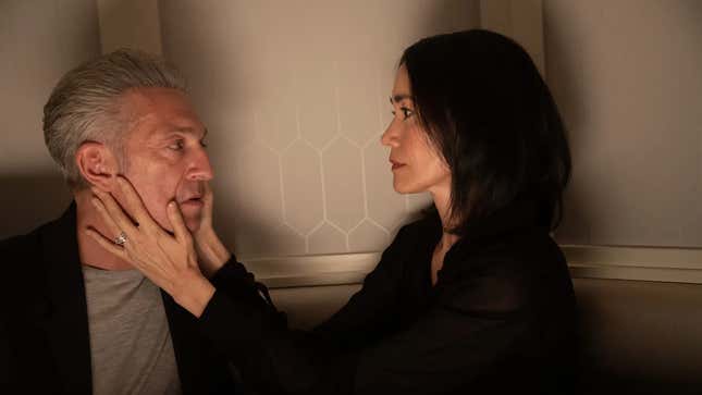 <i>The Shrouds</i> review: David Cronenberg won't look away from lost love