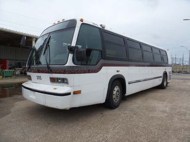 Image for article titled I Drove This City Bus 1,200 Miles Home Through Mountains And Around A Tornado