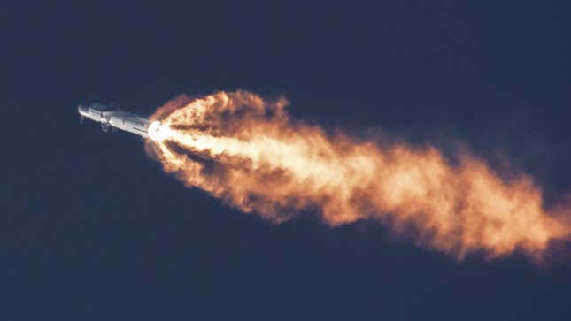 Starship, 20 Nisan 2023'teki açılış uçuşu sırasında.