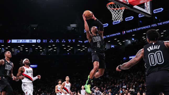 Image for article titled The NBA trade deadline was a bit of a dud, but here&#39;s a look at who won and who flopped horribly