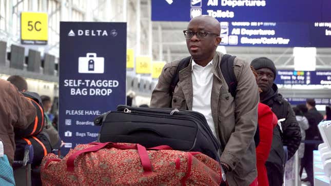 Passengers check in for Delta flights at O’Hare International Airport on January 13, 2023 in Chicago, Illinois. Delta Air Lines today reported better than expected fourth-quarter earnings but saw their stock price drop in early trading on a disappointing first-quarter guidance. 