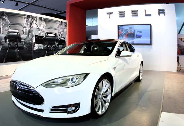 The Tesla Model S Signature is shown during a media preview day at the 2012 North American International Auto Show January 10, 2012 in Detroit, Michigan. The NAIAS opens to the public January 14th and continues through January 22nd.