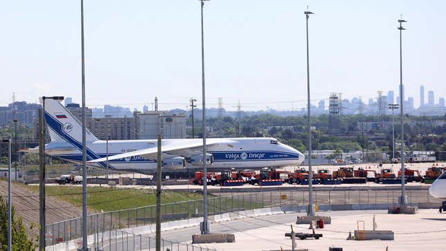 Image for article titled Russian Plane Stuck in Canada Racks Up Over $300,000 in Parking Fees