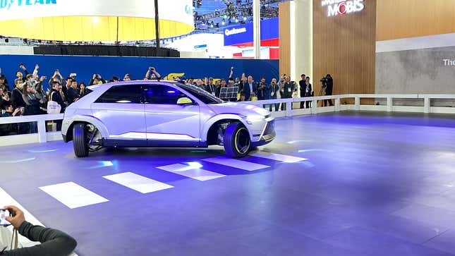 Image for article titled Here&#39;s The Coolest Car Stuff We Saw At CES