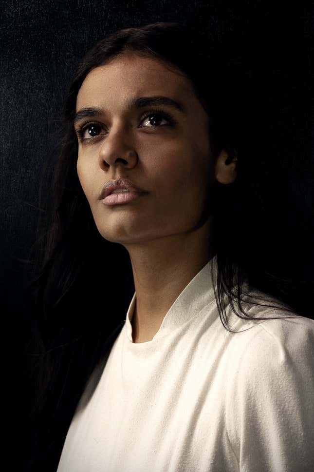 Exclusive image of Madeleine Madden as Egwene, making its debut here on io9.