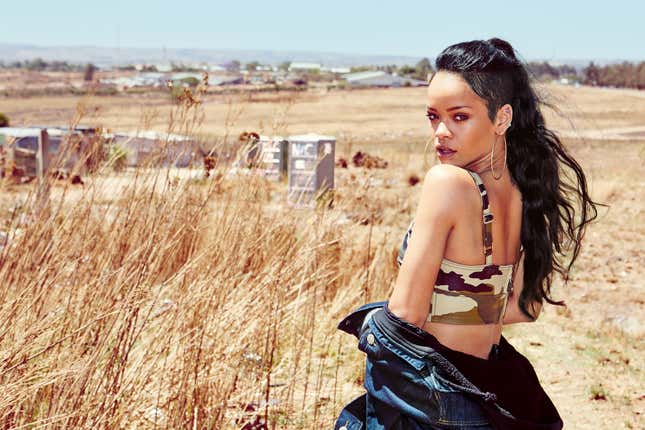 Image for article titled A Treat for Fans, the Rihanna Book Proves Robyn Invented Photographs