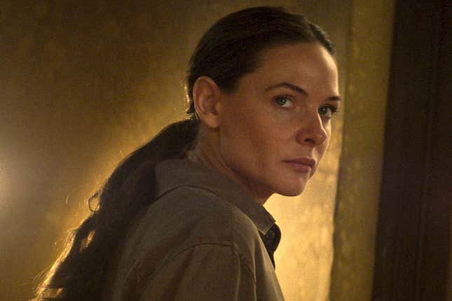 Ilsa Faust about to fight
