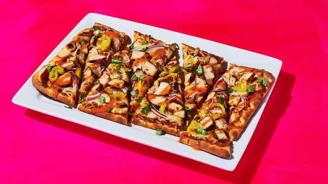 Dave &amp; Buster’s BBQ Chicken Flatbread, a summer 2022 menu offering.