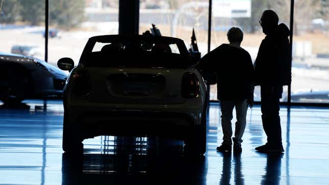 Image for article titled Americans Are Severely Underwater on Their Car Loans