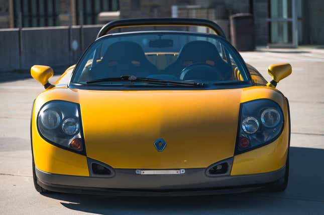 A head-on shot of the yellow Renault Spider