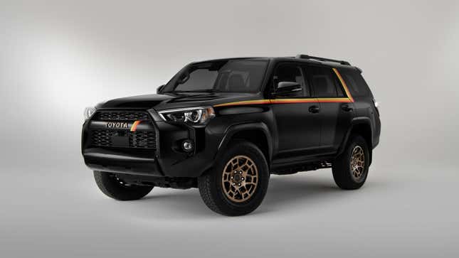 The front 3/4 view of the 2023 Toyota 4Runner Anniversary Edition.