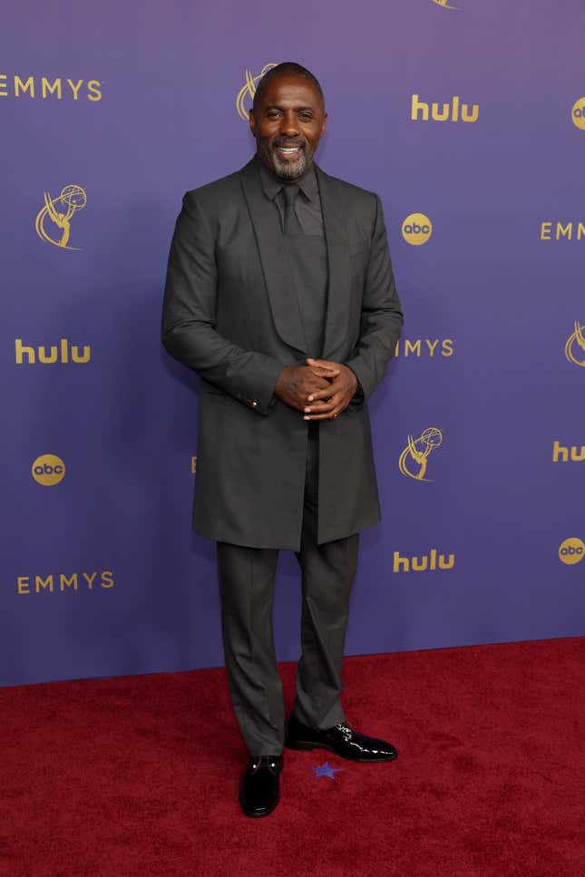 Idris Elba nimmt an den 76. Primetime Emmy Awards am 15. September 2024 im Peacock Theater in Los Angeles, Kalifornien, teil.