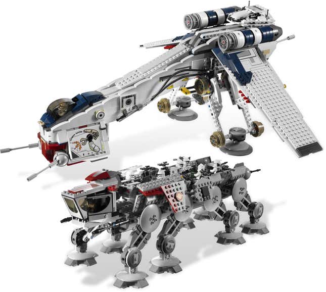 Image for article titled 25 of the Best Lego Star Wars Sets From 25 Years of Lego Star Wars