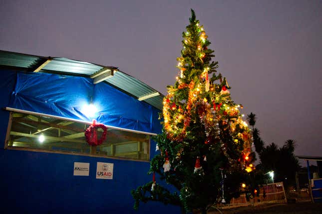 Image for article titled Photos: Christmas in an Ebola ward