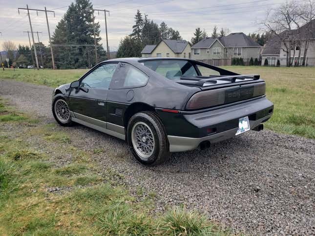 Image for article titled At $4,000, Does This 1986 Pontiac Fiero GT Light Your Fire?