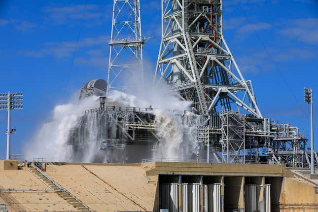 Image for article titled Trek to the Stars With October's Most Compelling Spaceflight Images