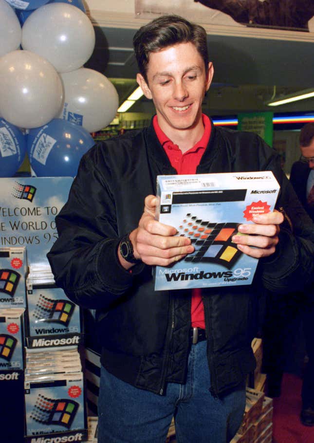 Photos: Scenes from the worldwide frenzy of Microsoft’s Windows 95 release