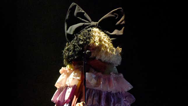 Image for article titled Sia Is Sorry
