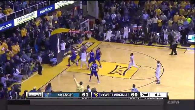 West Virginia Knocks Off Kansas With Last Second Spin Move And Layup