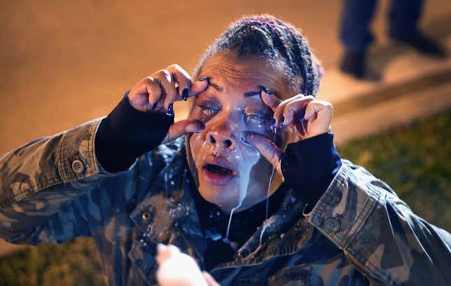 Image for article titled St. Louis Police Request Permission to Use Mace, Tear Gas on Non-Violent Protesters