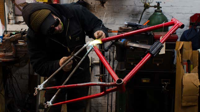 Image for article titled How To Braze A Broken Old Schwinn Mountain Bike&#39;s $150 Frame Back Together