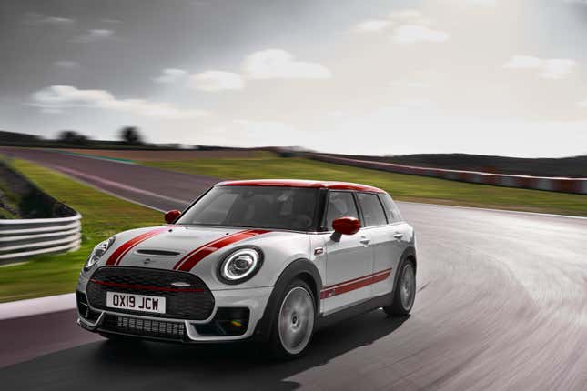 Image for article titled New 306-HP Mini Clubman and Countryman John Cooper Works Aim For Hot Hatch Greatness