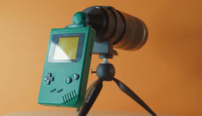 Image for article titled A DSLR Lens On A Game Boy Continues To Rule