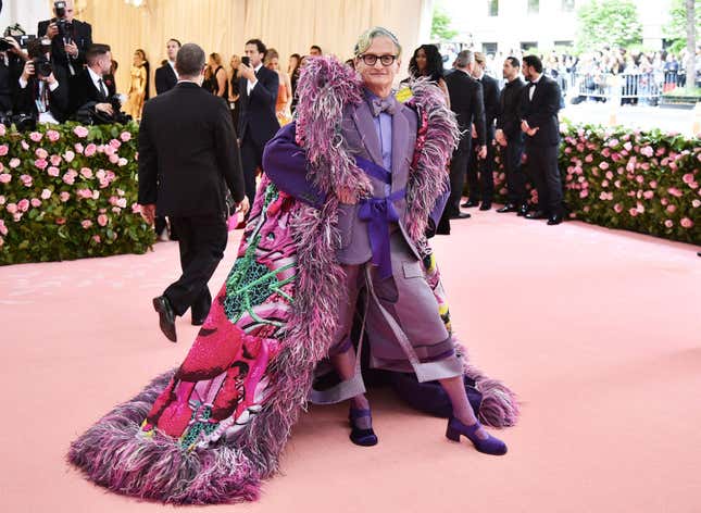 Image for article titled Elites Go Camping: Every Look from the 2019 Met Gala Red Carpet