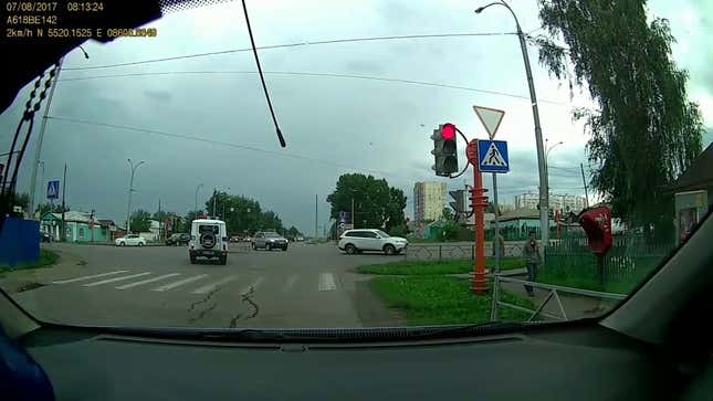 In Russia, A Green Light Sometimes Means 'Watch Out For The Armored Personnel Carrier' <em></em><em></em>