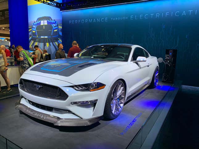 Image for article titled Here Is Everything Awesome I Could Find At SEMA This Year