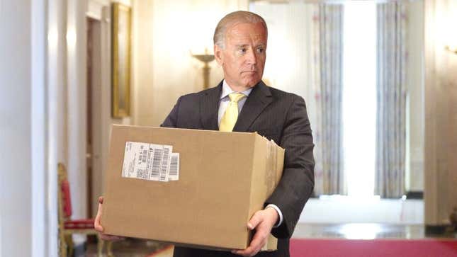 Image for article titled Biden Gets Grow Light Delivered To White House Under Fake Name