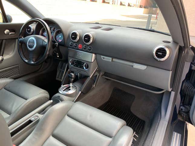 Image for article titled At $6,900, Is This 2005 Audi TT 3.2 Quattro S-Line Worth A Look?