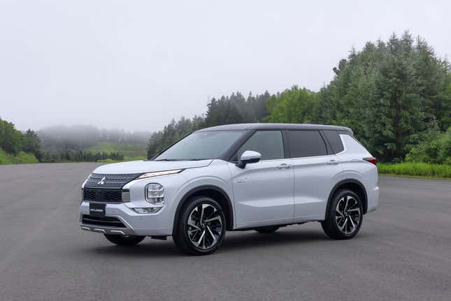 2023 Mitsubishi Outlander Plug In Hybrid