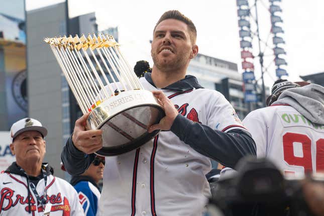 MLB free agency: Phillies sign Kyle Schwarber; Japanese star Seiya Suzuki  signs massive deal to join Cubs - The Boston Globe