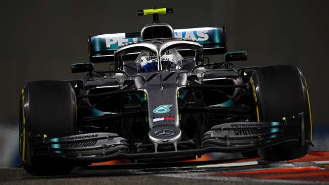 A photo of Valtteri Bottas racing his Mercedes F1 car in 2019. 