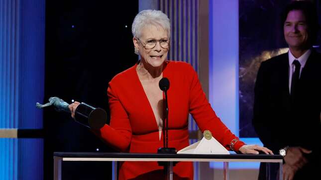 Jamie Lee Curtis Wins SAG Award: 'I'm 64 Years Old and This Is Just Amazing'