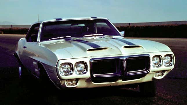 Imagen para el artículo titulado Estos son los muscle cars vintage que deberían renacer como vehículos electrónicos