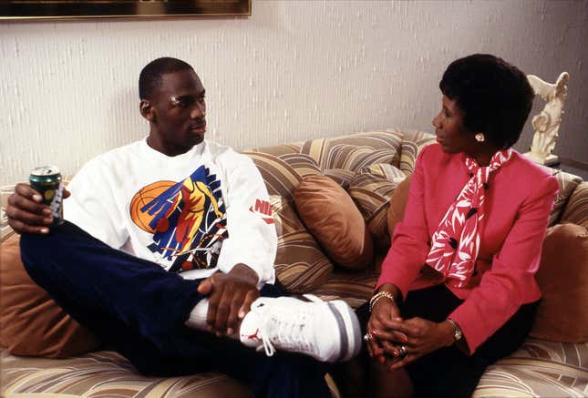 Image for article titled Aside from Bam Adebayo, Here Are Other NBA Stars Who Really Love Their Moms