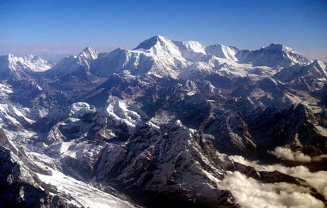 Image for article titled All-Black Group of Climbers to Summit Mount Everest