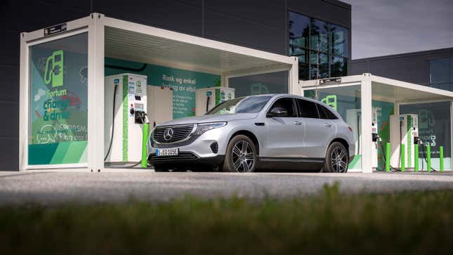 Image for article titled Plug-In Hybrids Could Save The Day For Mercedes-Benz In Europe