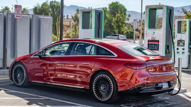 Image for article titled New Cars Are More Expensive Now But That's In Part Because Of Luxury