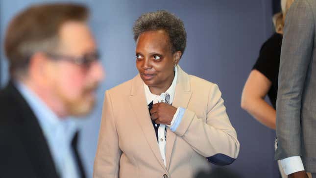 Image for article titled The Chicago Police Union Has Told Officers to Defy COVID-19 Vaccine and Mayor Lori Lightfoot Is Pissed