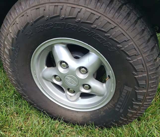 Image for article titled At $38,500, Could This 1987 Land Rover 110 Hi-Cap Pick Up Your Spirits?