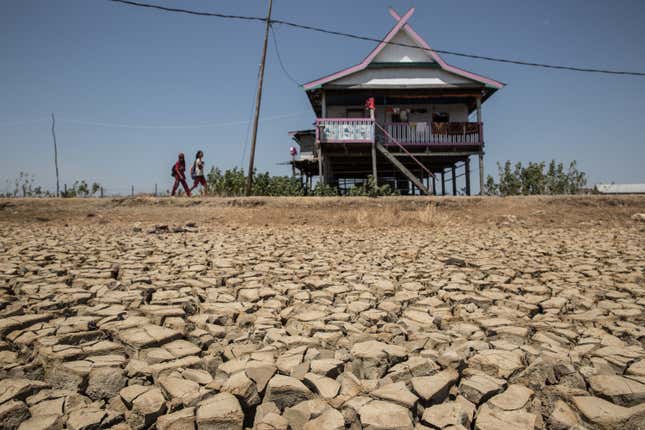 Indonesia got hit harder with its national disaster management agency declaring that the majority of the country's 34 provinces experienced drought caused by El Niño